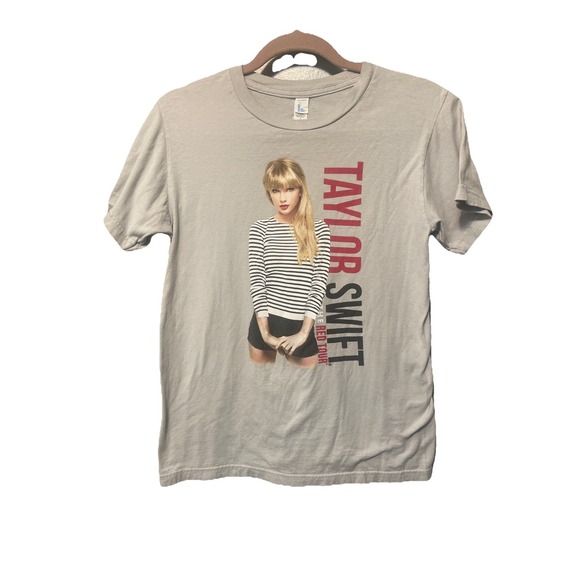 Other - Taylor Swift The Red Tour2013  Tshirt Small Unisex Gray